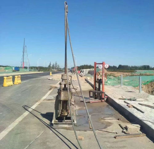 胡场镇公路高聚物注浆加固